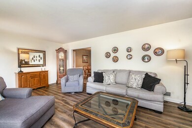 7815 State Line Ave, Munster, IN 46321 - photo 6