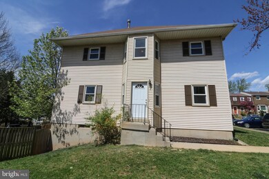 3012 White Birch Ct, Fairfax, VA 22031 - photo 2