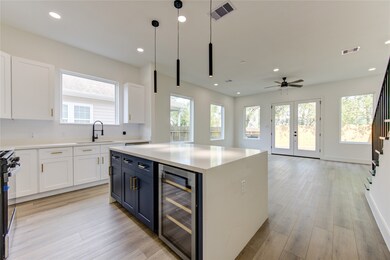 3639 Rebecca St unit D, Houston, TX 77004 - photo 3