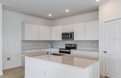 Abundance Storage and Counter Space