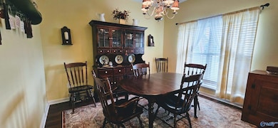 Perfect for entertaining or Holiday dinners.