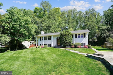 9040 Ashmeade Dr, Fairfax, VA 22032 - photo 2