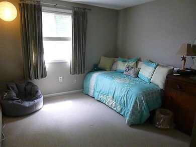 5 Bramber ii unit 2, Rochester, NH 03867 - photo 3