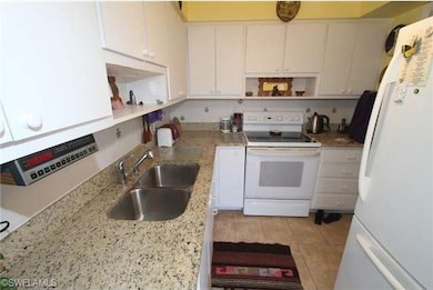 570 Broad Ave S unit 570, Naples, FL 34102 - photo 4