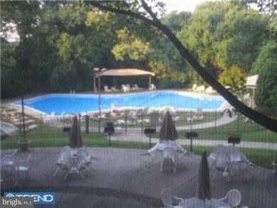 Radnor House unit 1018, Bryn Mawr, PA 19010 - photo 2