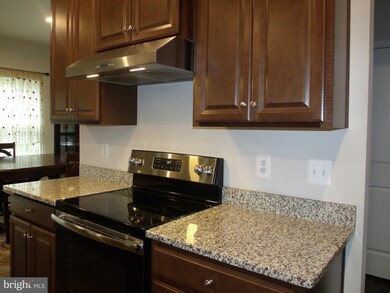 225 Courthouse Manor Dr, Stafford, VA 22554 - photo 5