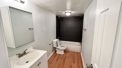 2301 Ohlen Rd unit 107, Austin, TX 78757 - photo 6