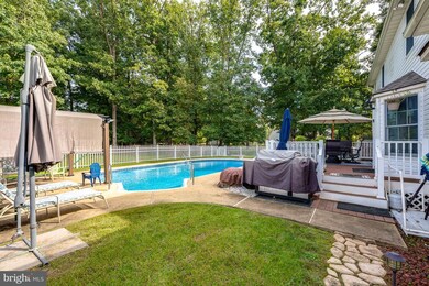 9226 Crescent Ln, La Plata, MD 20646 - photo 5