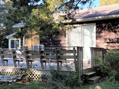 91 Carol Lane Includes 2 Adjacent Lots unit includes 2 adjacent, Oak Bluffs, MA 02557 - photo 4