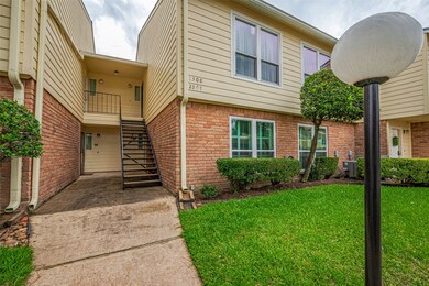 14555 Wunderlich Dr unit 2307, Houston, TX 77069 - photo 3