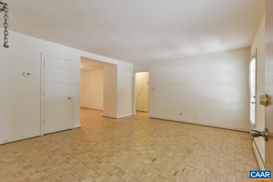 1227 Park St unit 5, Charlottesville, VA 22901 - photo 2