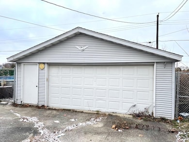 752 Oday Dr, Griffith, IN 46319 - photo 2