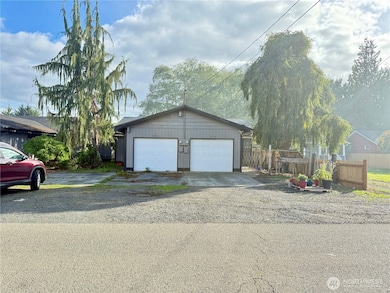 1007 Macfarlane St, Aberdeen, WA 98520 - photo 2