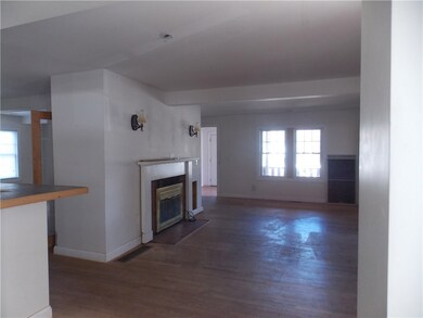 940 Greenville Ave, Greenville, RI 02828 - photo 7