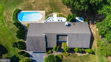 127 Congressional Dr, Stevensville, MD 21666 - photo 2