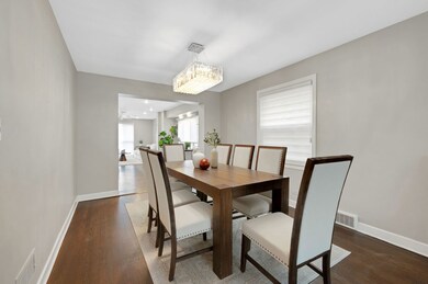 3123 W Chase Ave, Chicago, IL 60645 - photo 6