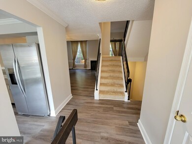 5824 Wye Oak Commons Ct, Burke, VA 22015 - photo 4