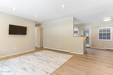 4093 Spruce Way 30 MLS-1