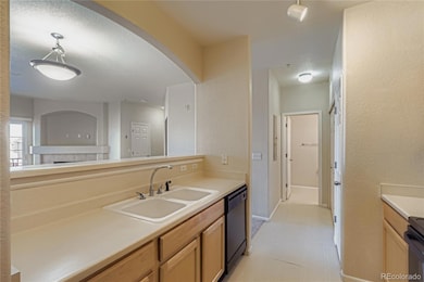 5255 Memphis St unit 717, Denver, CO 80239 - photo 6