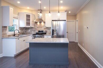 43 Cypress St unit 1, Watertown, MA 02472 - photo 2