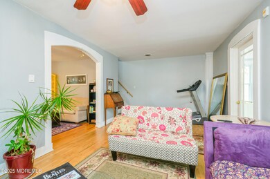 06_1118JeffreySt_10002_LivingRoom_HiRes