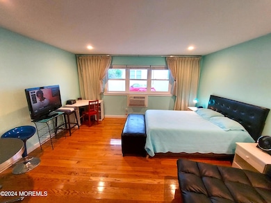 302 Fifth Ave unit 2, Asbury Park, NJ 07712 - photo 6