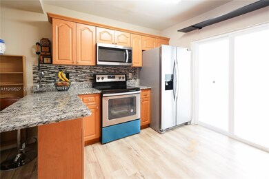 8041 Lake Dr unit 102, Doral, FL 33166 - photo 7