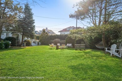 02_410EuclidAve_25_FrontYard_HiRes