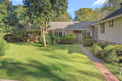 41 Raleigh Dr, Kilmarnock, VA 22482 - photo 3