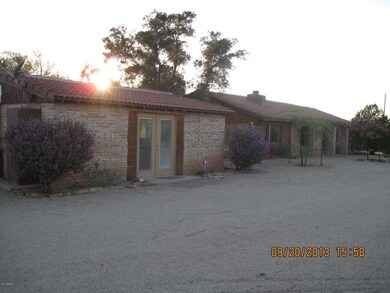 MAIN HOUSE AND CASITA