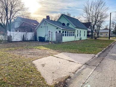 203 S 3rd St, Tomahawk, WI 54487 - photo 2