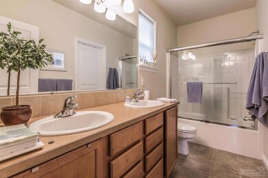 19560 Sager Loop, Bend, OR 97702 - photo 7