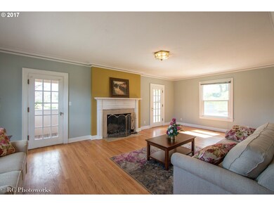 916 E 16th Place, the Dalles, OR 97058 - photo 7