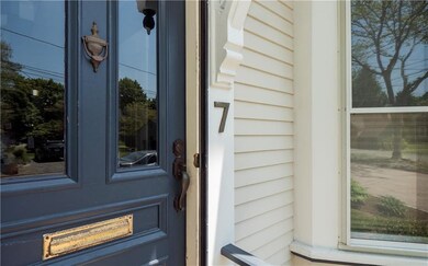 7 Howe St unit 2, Bristol, RI 02809 - photo 4