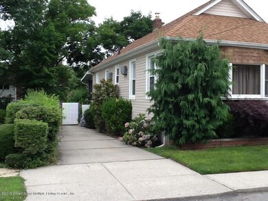 26 Seneca Ave, Staten Island, NY 10301 - photo 3
