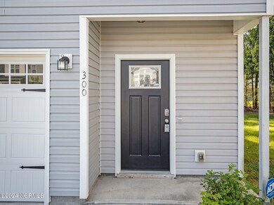 300 Kenan Loop, Jacksonville, NC 28546 - photo 5