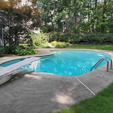 29 Catalina Ln, Nashua, NH 03064 - photo 4