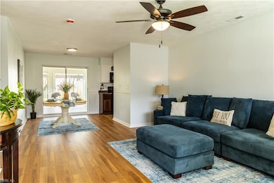 1914 Parkview Ave, Norfolk, VA 23503 - photo 2