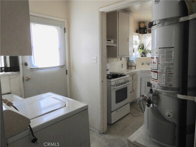 1814 S Rimpau Blvd, Los Angeles, CA 90019 - photo 7