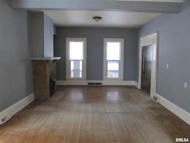 626 E 15th St, Davenport, IA 52803 - photo 4