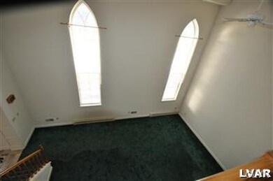 323 2nd St unit B, Slatington, PA 18080 - photo 3