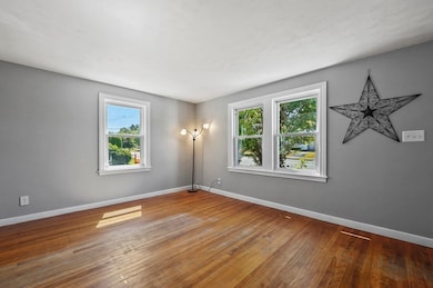 163 Saint Nicholas Ave, Worcester, MA 01606 - photo 3