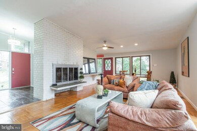 4107 Barberry Dr, Lafayette Hill, PA 19444 - photo 2