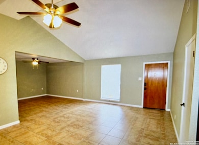 315 Mockingbird Ln, Devine, TX 78016 - photo 3