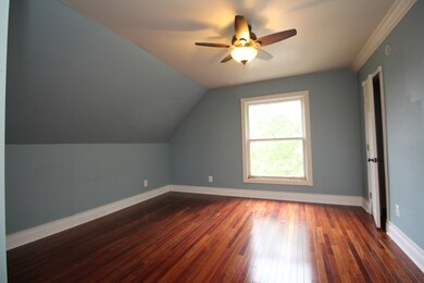 625 N Spring St, Elgin, IL 60120 - photo 7