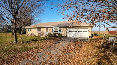 909 E 3rd St, Fowler, IN 47944 - photo 3