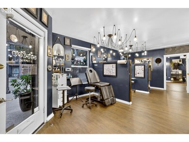 1104 SW Columbia St unit 1, Portland, OR 97201 - photo 3