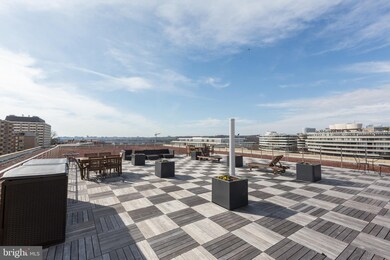 The Potomac Plaza Co-op unit 301, Washington, DC 20037 - photo 6