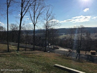 570 Hemlock Rd, Tamaqua, PA 18252 - photo 2