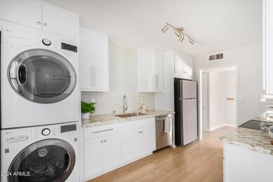 0022-22 - Thunderbird